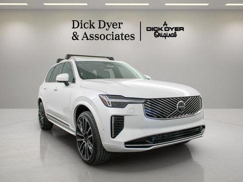 New 2026 Volvo XC90 B5 Ultra w/ Protection Package Premier AWD/4WD image 1