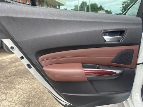 Used 2017 Acura TLX V6 SH-AWD w/ Advance Package image 14
