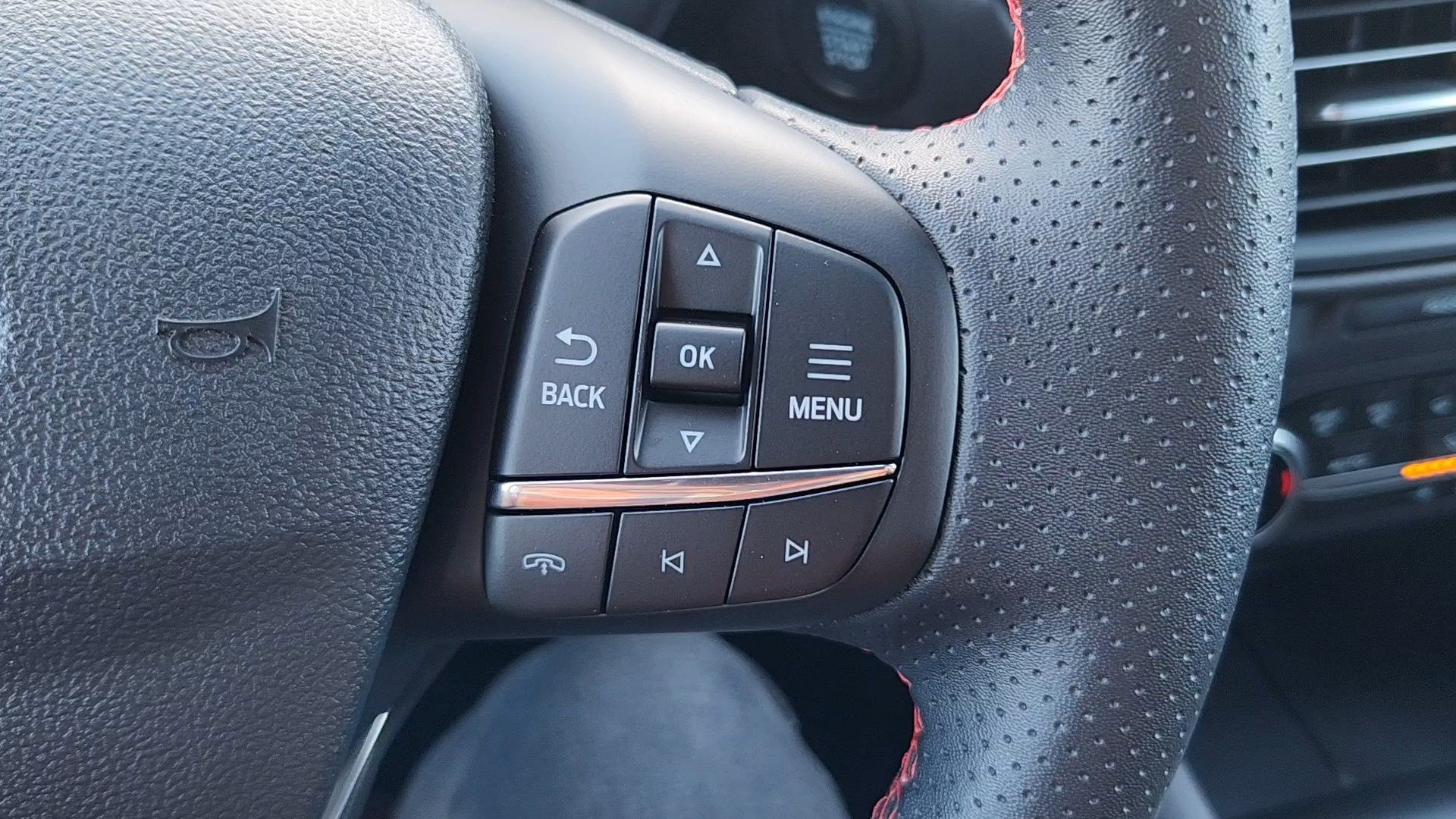 Certified 2026 Ford Escape ST-Line AWD/4WD image 13