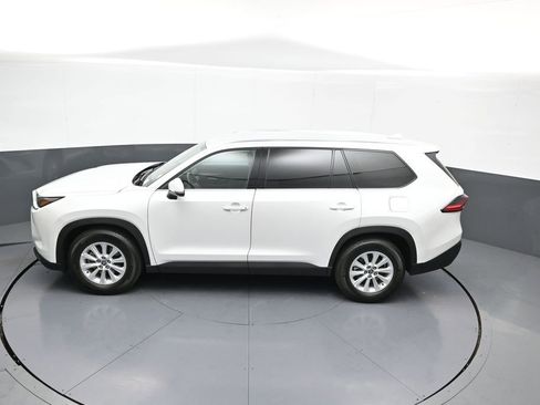 Certified 2026 Toyota Grand Highlander XLE image 42