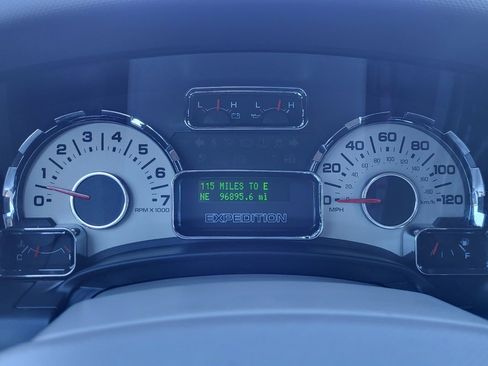 Used 2014 Ford Expedition EL Limited w/ Equipment Group 301A image 29