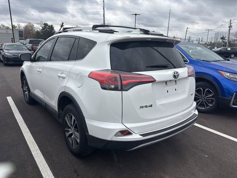 Used 2018 Toyota RAV4 XLE w/ Plus Extra Value Package image 4