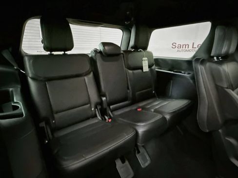 Used 2025 Ford Expedition Platinum w/ Stealth Appearance Package AWD/4WD image 29