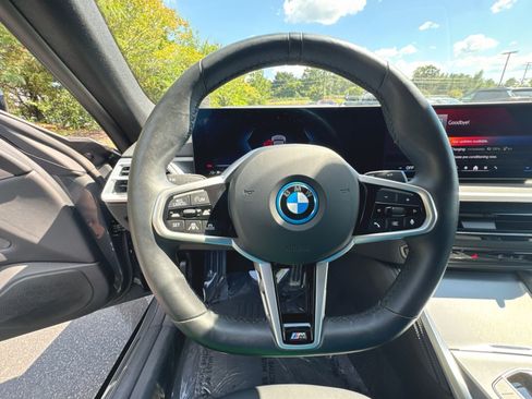 Used 2025 BMW i4 xDrive40i w/ M Sport Package AWD/4WD image 18