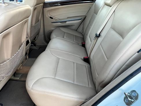 Used 2010 Mercedes-Benz ML 350 4MATIC image 34