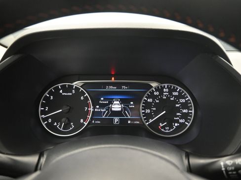 New 2025 Nissan Sentra SR image 13