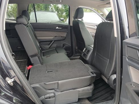 Used 2022 Volkswagen Atlas SE w/ Panoramic Sunroof Package FWD image 21