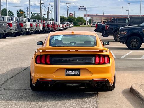 Used 2022 Ford Mustang GT w/ Equipment Group 301A RWD image 5