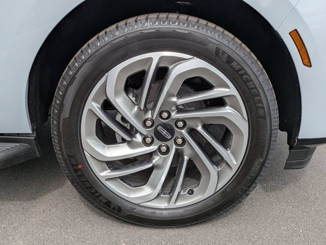 New 2026 Lincoln Navigator Premiere AWD/4WD image 11