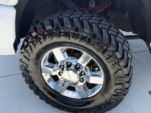 Used 2016 GMC Sierra 3500 Denali w/ Duramax Plus Package AWD/4WD image 11