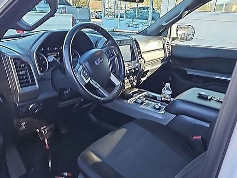Used 2021 Ford Expedition XLT image 9