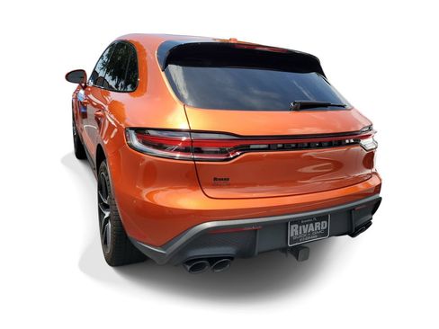 Used 2025 Porsche Macan AWD/4WD image 3