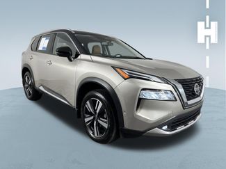 Used 2021 Nissan Rogue Platinum FWD video 1