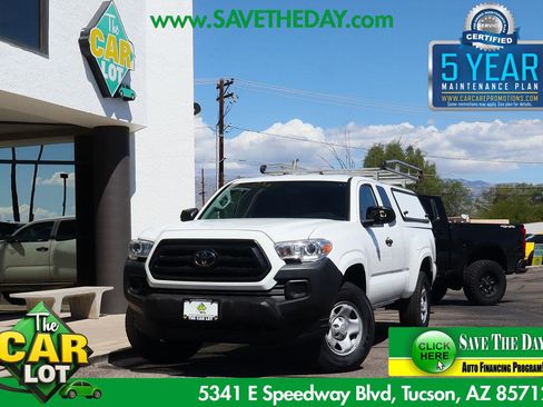 Used 2022 Toyota Tacoma SR image 1