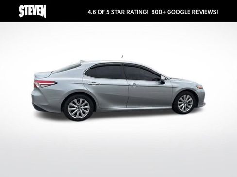 Used 2020 Toyota Camry LE FWD image 7