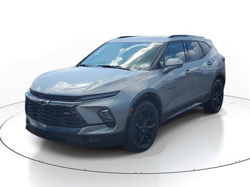 Certified 2023 Chevrolet Blazer RS w/ Enhanced Convenience Package AWD/4WD image 2