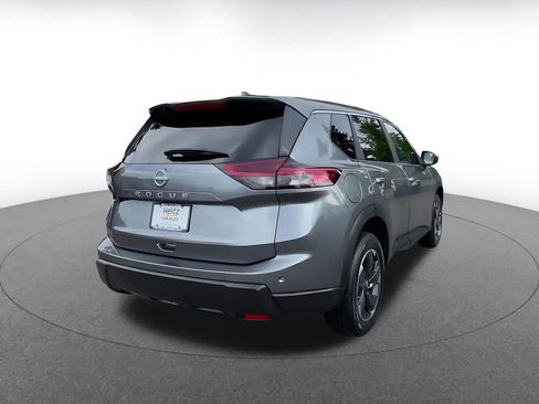 Used 2025 Nissan Rogue SV FWD image 14
