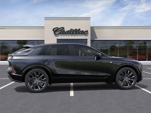 New 2025 Cadillac Lyriq Sport w/ Nappa Leather Package image 29