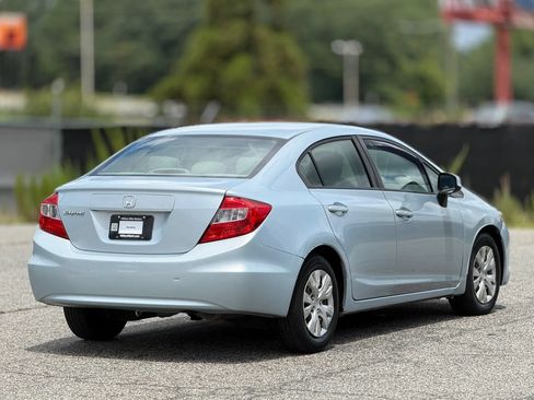 Used 2012 Honda Civic LX image 9