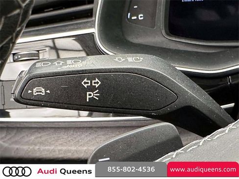Used 2023 Audi Q8 Premium Plus w/ Premium Plus Package image 32