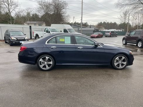 Used 2019 Mercedes-Benz E 300 4MATIC image 4