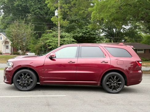 Used 2018 Dodge Durango R/T w/ Trailer Tow Group IV RWD image 3