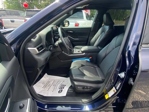 Used 2022 Toyota Highlander XSE AWD/4WD image 6