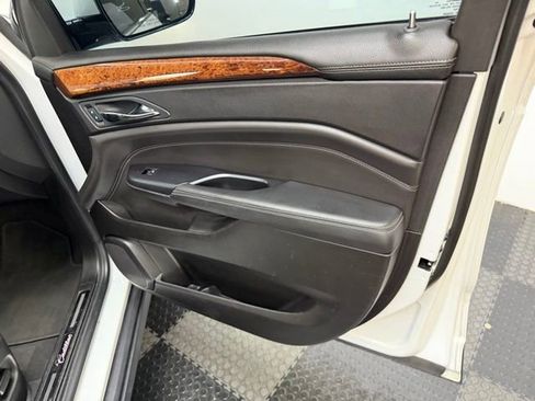 Used 2016 Cadillac SRX Luxury FWD image 35