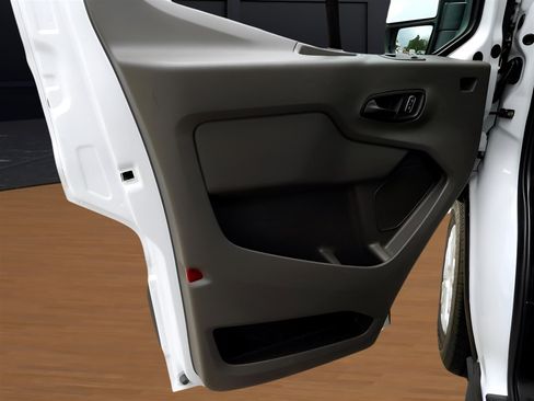 Used 2022 Ford Transit 350 XLT image 8