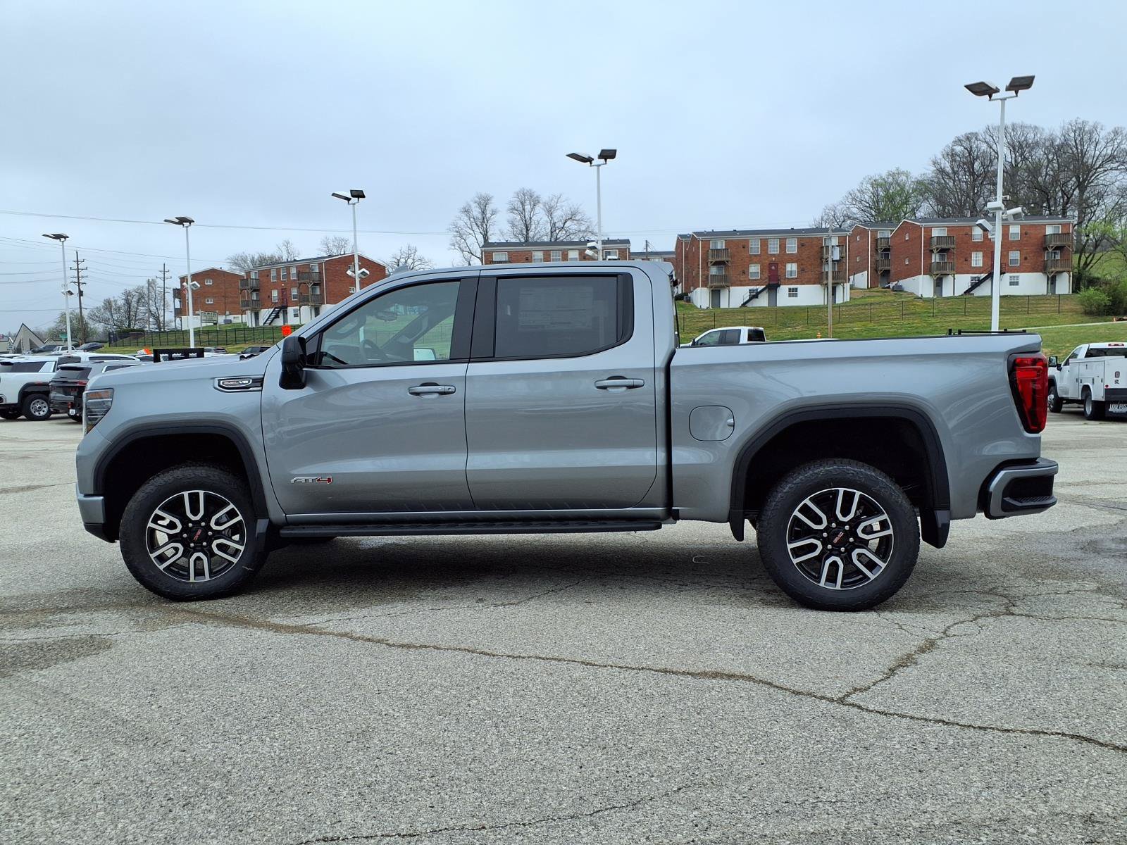 New 2026 GMC Sierra 1500 AT4 w/ AT4 Premium Package AWD/4WD image 29