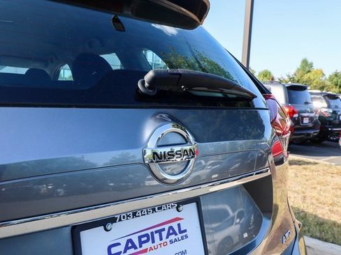 Used 2020 Nissan Rogue S image 23