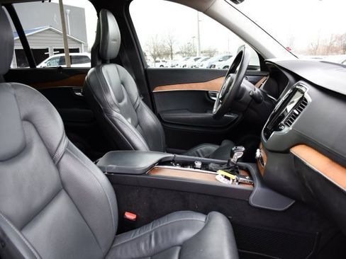 Used 2020 Volvo XC90 T6 Inscription w/ Protection Package Premier image 22