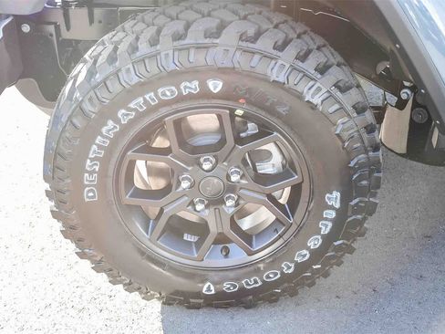 New 2026 Jeep Gladiator Sport image 10