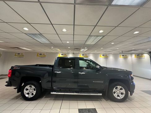 Used 2017 Chevrolet Silverado 1500 LT w/ All Star Edition AWD/4WD image 3