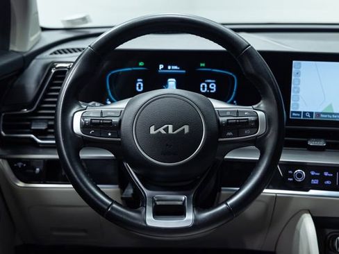 Used 2023 Kia Sportage EX image 13