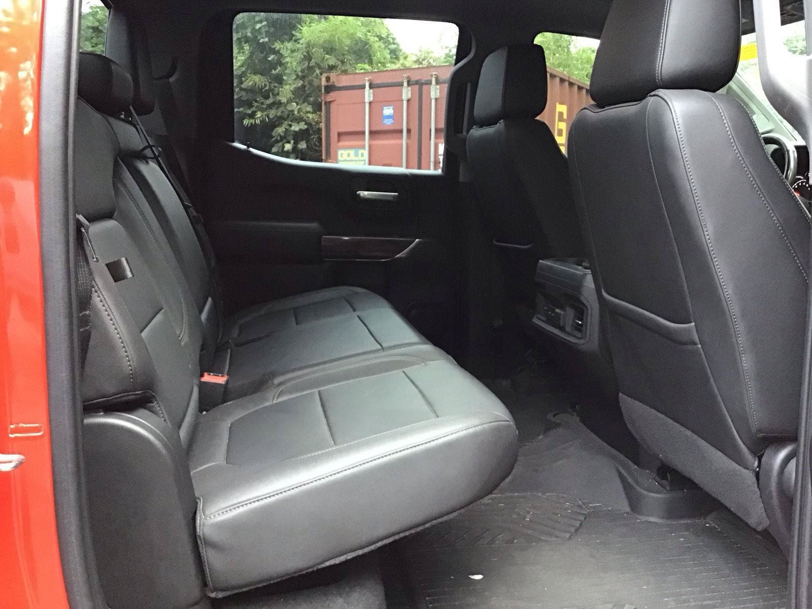 Used 2021 Chevrolet Silverado 1500 LT Trail Boss w/ Convenience Package II AWD/4WD image 4
