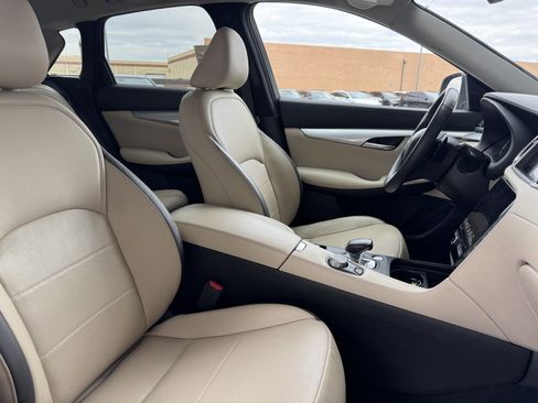 Used 2022 INFINITI QX50 Essential image 42