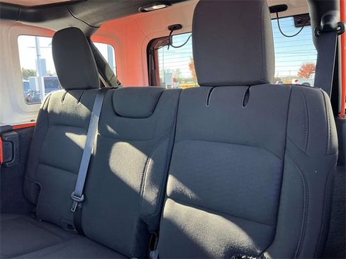 Used 2019 Jeep Wrangler Unlimited Sport S image 27