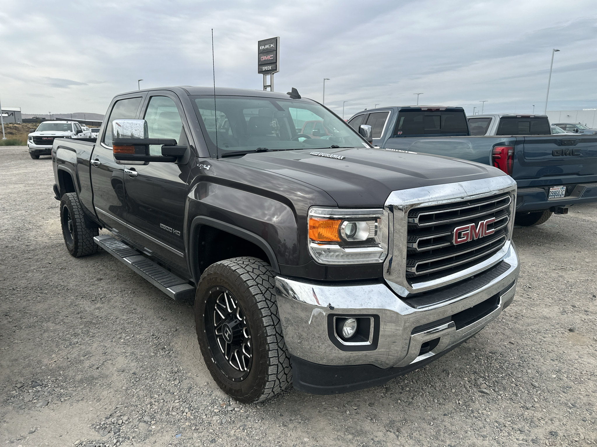 Used 2016 GMC Sierra 2500 SLT AWD/4WD image 1