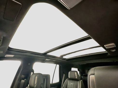 Used 2026 Cadillac Escalade V AWD/4WD image 14