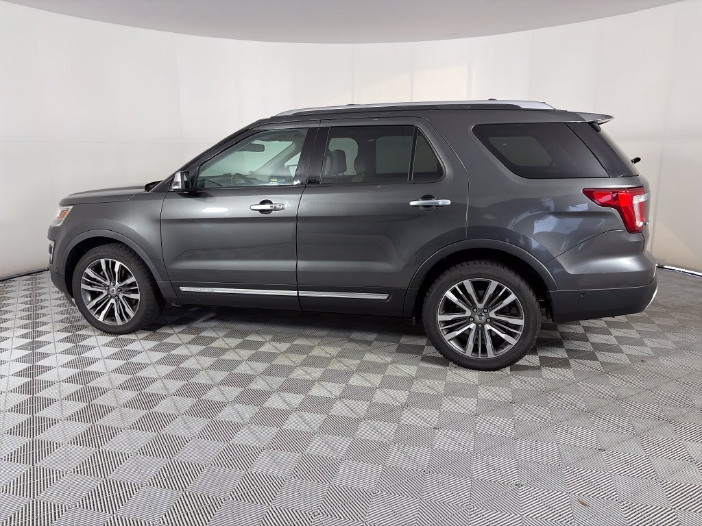 Used 2017 Ford Explorer Platinum AWD/4WD image 4