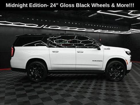 New 2026 Chevrolet Suburban High Country AWD/4WD image 2