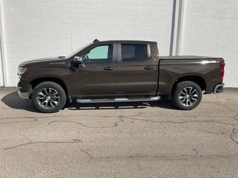 Used 2023 Chevrolet Silverado 1500 LT image 40