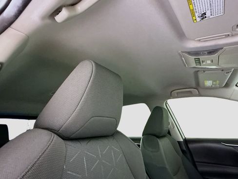Used 2020 Toyota RAV4 XLE w/ All Weather Liner Package AWD/4WD image 18
