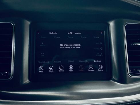 Used 2019 Dodge Charger SXT RWD image 37
