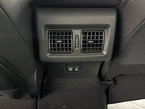 New 2026 Toyota Camry Hybrid w/ Multimedia Upgrade Package FWD image 33