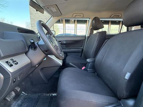 Used 2010 Scion xB image 10
