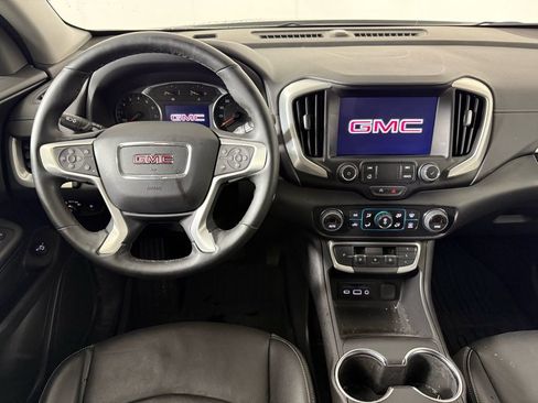Used 2024 GMC Terrain SLT w/ Elevation Edition image 3