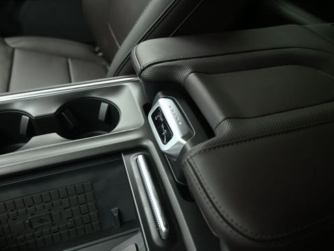 New 2025 Ford Expedition Platinum w/ Platinum Ultimate Package AWD/4WD image 17