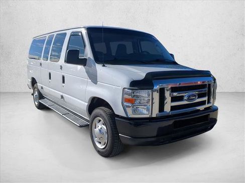 Used 2010 Ford E-350 and Econoline 350 XL image 3